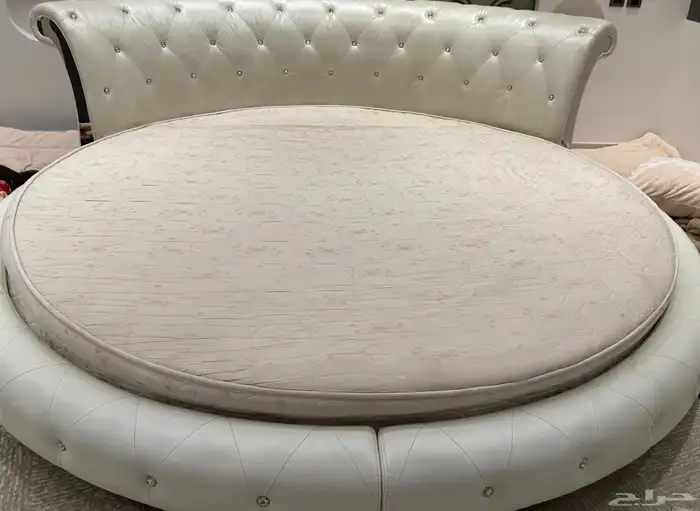 سرير نوم دائري نظيف 9