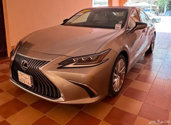 لكزس ES 350 2021 فل DD 4