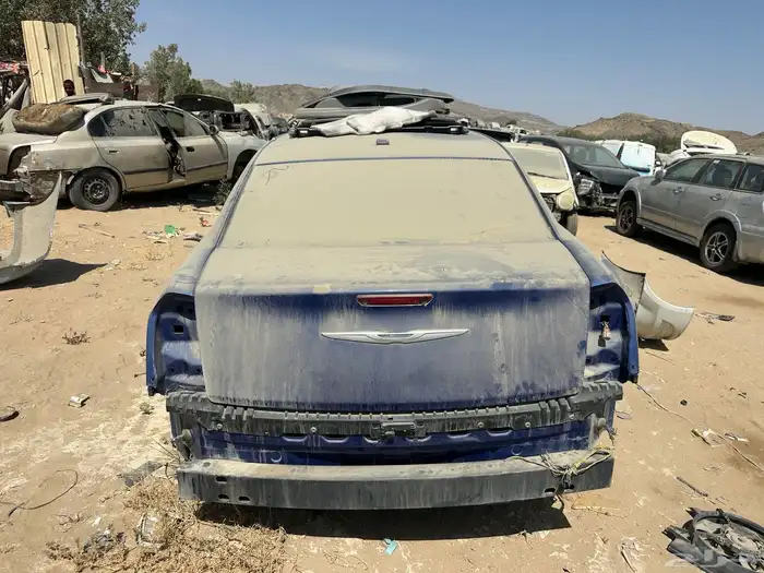 قطع كرايزلر c300 اكزيكتف 3
