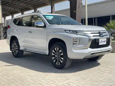 للبيع ميتسوبيشي مونتيرو 2023 ديزل فل كامل index