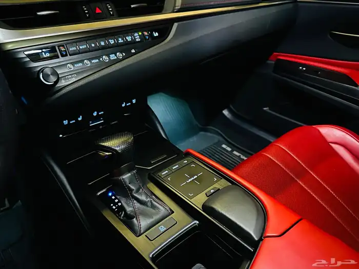 لكزس 2020 ES F SPORT وكالة شرط 35