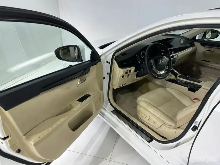 لكزس ES250 2015 سعودي 14
