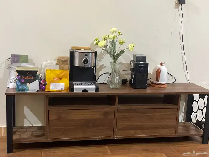 طاولة تلفزيون 0
