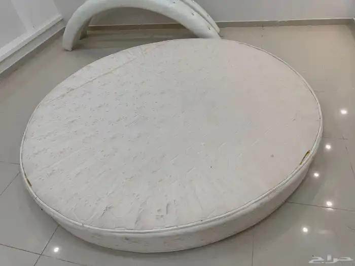 سرير نوم دائري نظيف 3