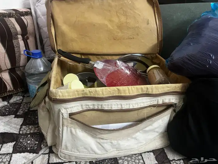 عزبة كاملة بجميع أغراضها جديده 0