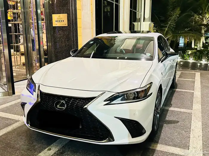 لكزس 2020 ES F SPORT وكالة شرط 3