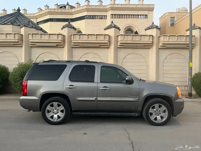 يوكن 2008 SLT ( فل كامل ) قصير 3