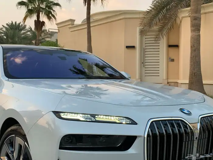 بي ام دبليو 735Li موديل 2023 بحالة الوكاله ممشى 19 الف 23