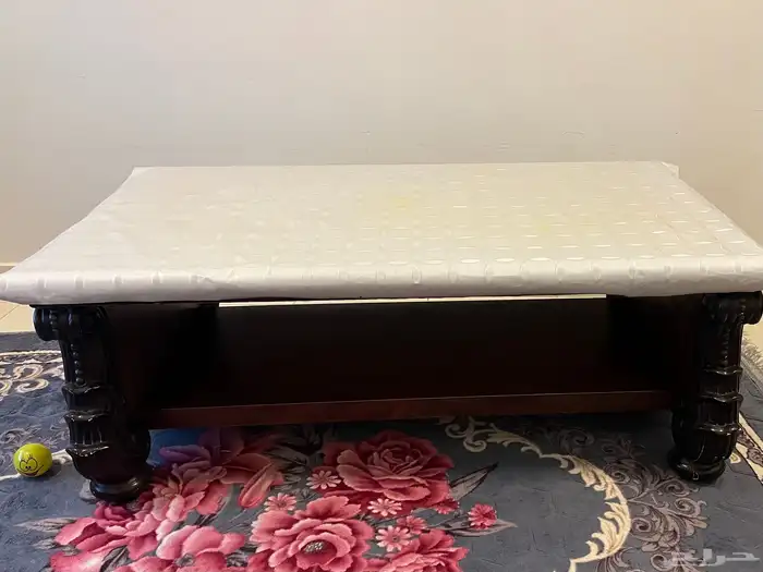 طاولة للبيع 0