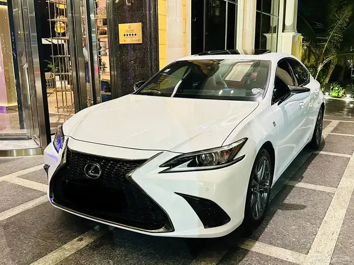 لكزس 2020 ES F SPORT وكالة شرط 2