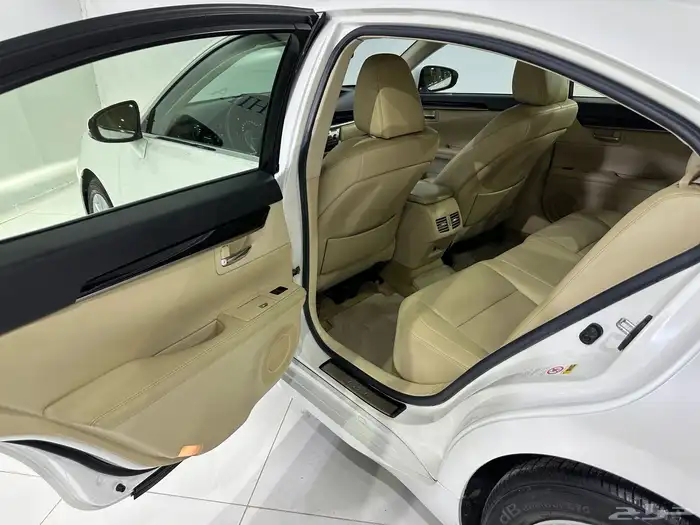 لكزس ES250 2015 سعودي 10