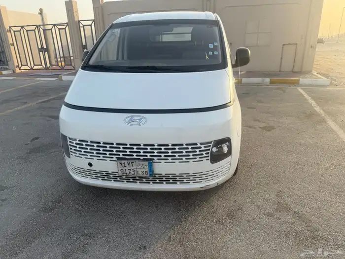 هونداي استاريا موديل2022 ديزل 0