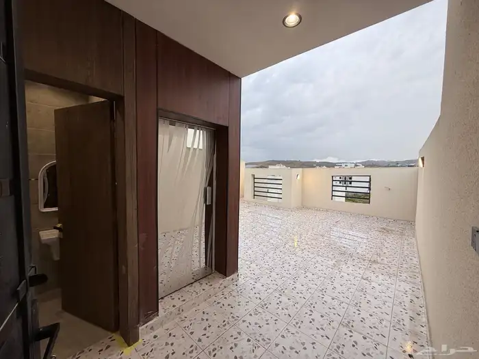 للبيع شقق علويه مصعد موسس من داخل الشقه للسطح بسعر 550 الف 22