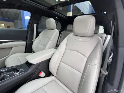 كاديلاك XT4 2023 فل اوبشن عداد 15 الف على الضمان index