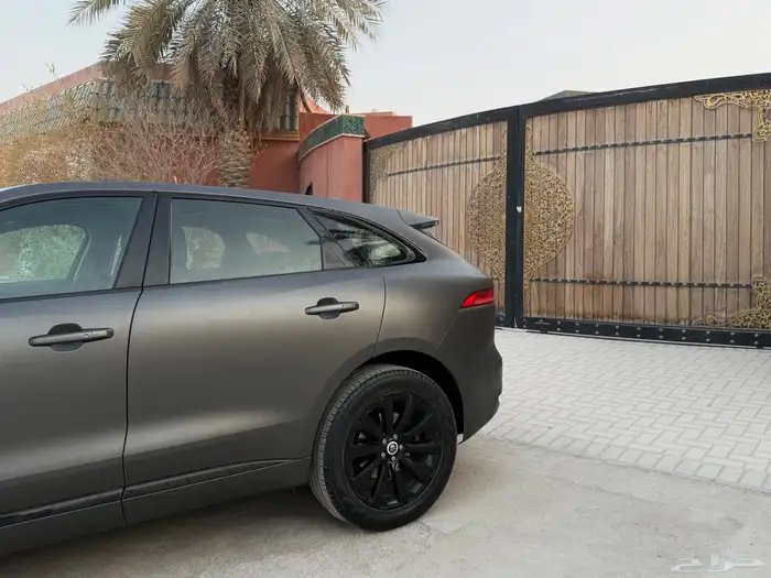 جاكور F Pace 2017 فل كامل نظيف جدا 3