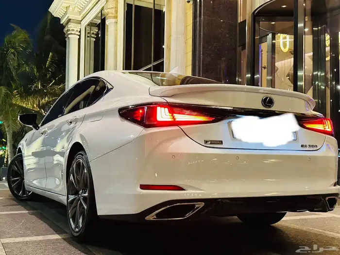 لكزس 2020 ES F SPORT وكالة شرط 17