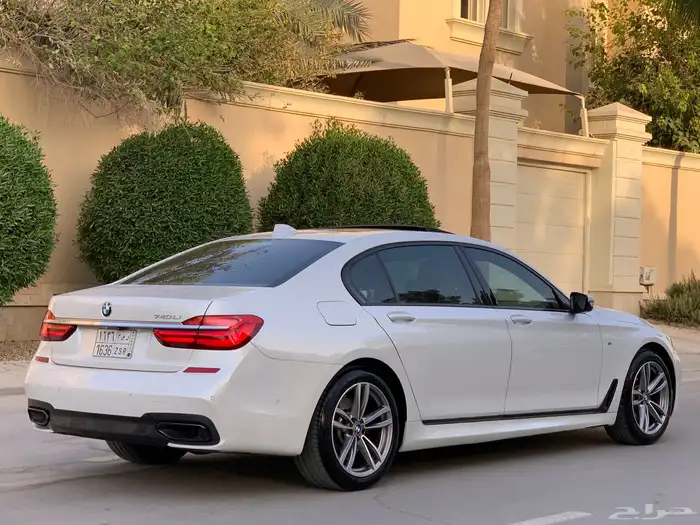 بي ام دبليو 2016 740Li فل كت M 7