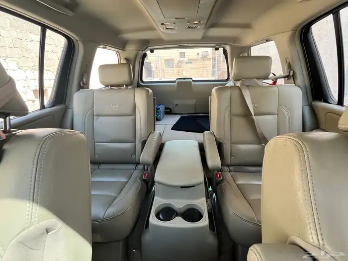 انفنتي QX56 2006 كامل عداد 160 الف صيانه كامله 0