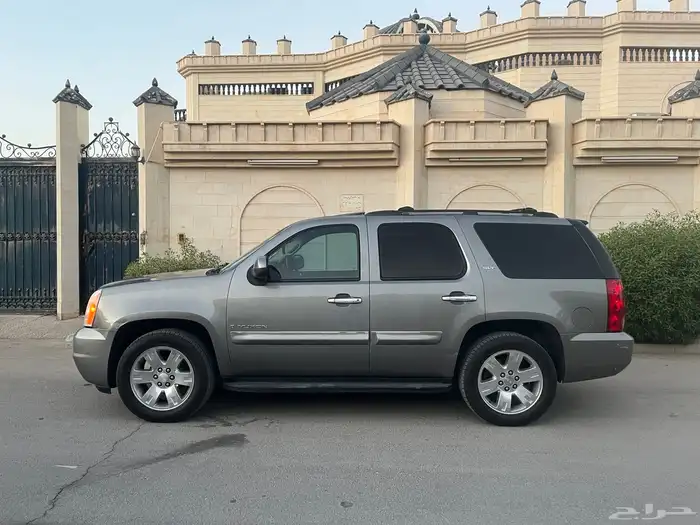 يوكن 2008 SLT ( فل كامل ) قصير 2