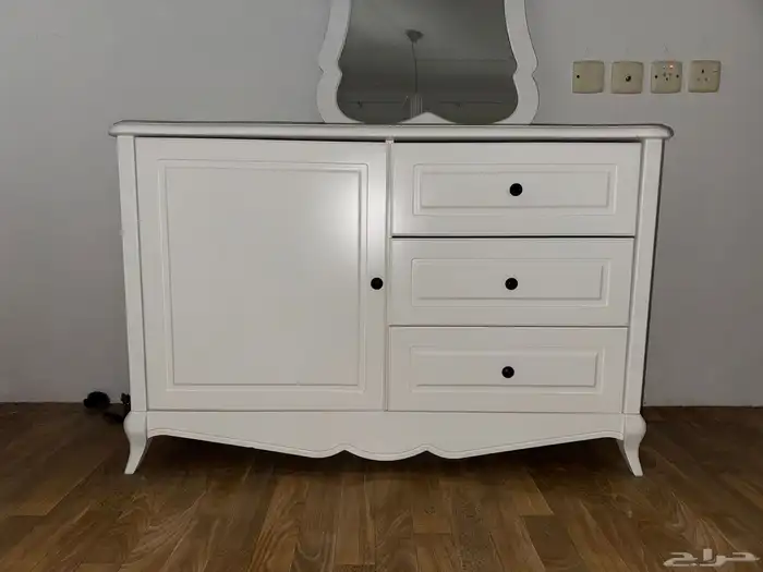 تسريحة مع مراية 0