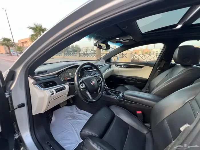 كاديلاك XT5 فل كامل بلاتينيوم تنفس طبيعي ستة سلندر 27