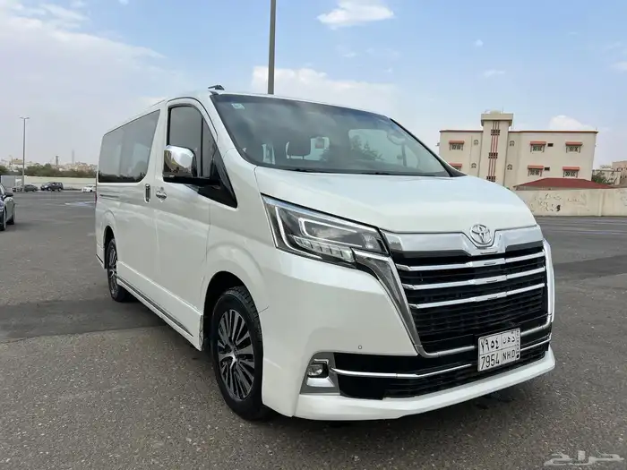 تويوتا جرانفيا 2020 V6 تماتيك سعودي نظيف 1
