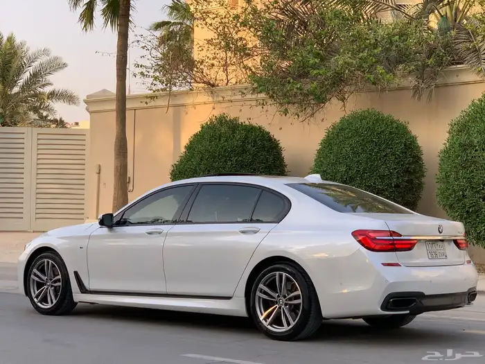 بي ام دبليو 2016 740Li فل كت M 21