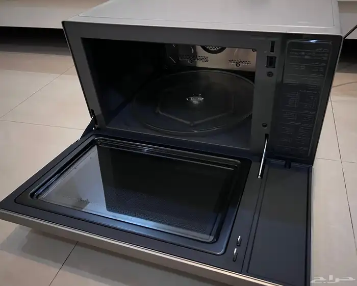 للبيع مايكرويف سمارت LG جديد ولكن من دون كرتون 0