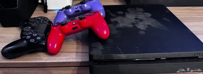 سوني 4 مستعمل مع 3 أيادي ps4 for sale 1