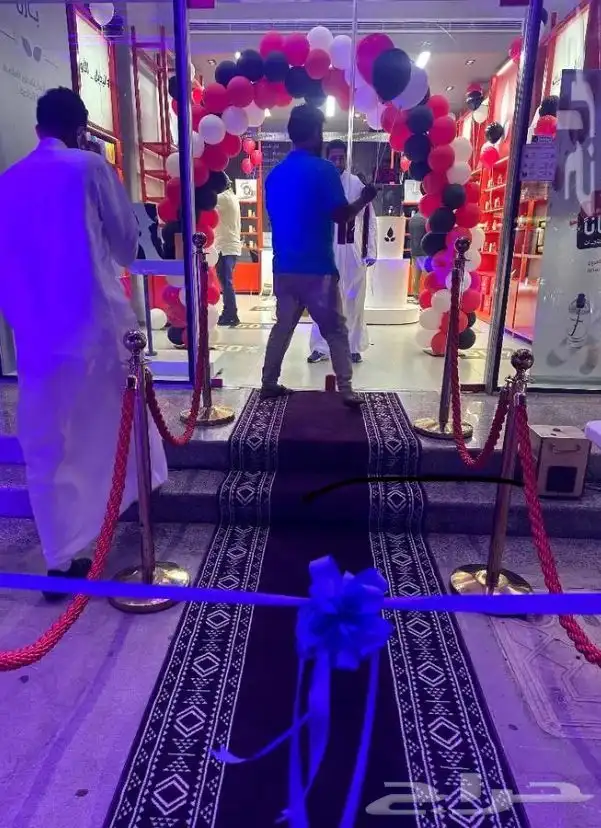 افتتاح محلات مناسبات بوابه حديد ترس ليزرات اضاءات بالون 1