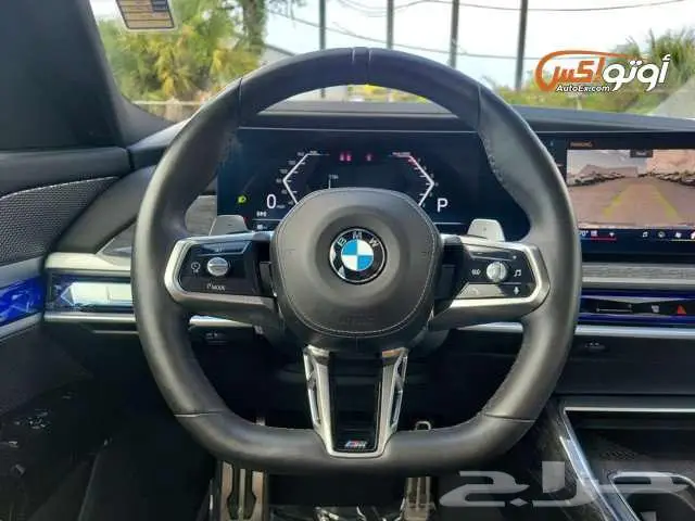 2023 بي إم دبليو 740i 17