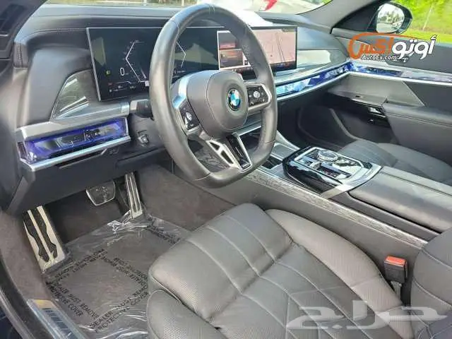 2023 بي إم دبليو 740i 13