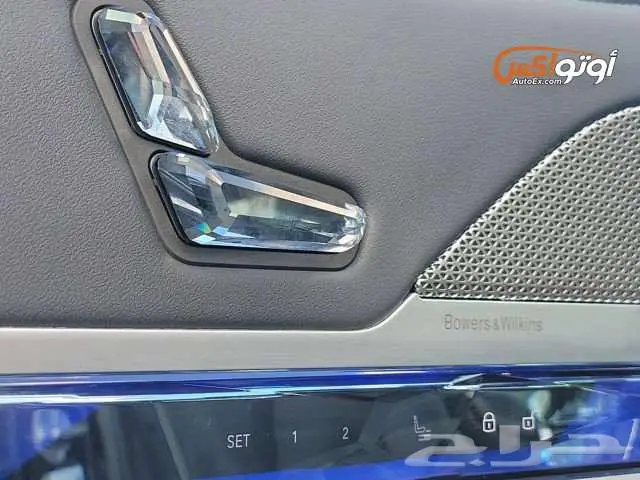 2023 بي إم دبليو 740i 10