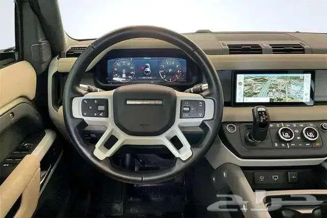 للبيع ديفيندر موديل 2022 Land Rover Defender 110 S 10