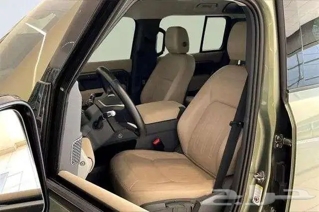 للبيع ديفيندر موديل 2022 Land Rover Defender 110 S 12