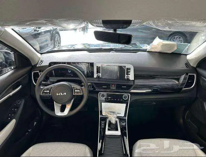 kia سيلتوس 2025 نص فل مطور 7