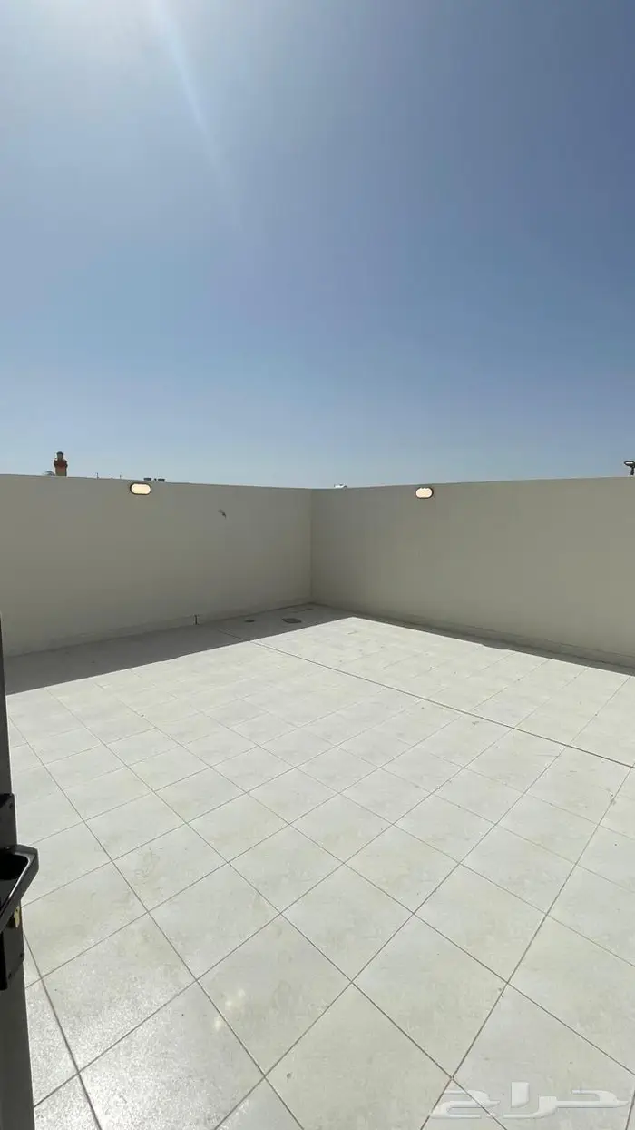 فيلا دوبلكس بحي الحمرا شارعين للبيع 15