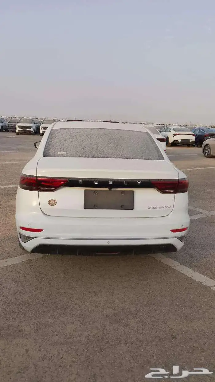 جيلى امجراند ستاندر 2025 2