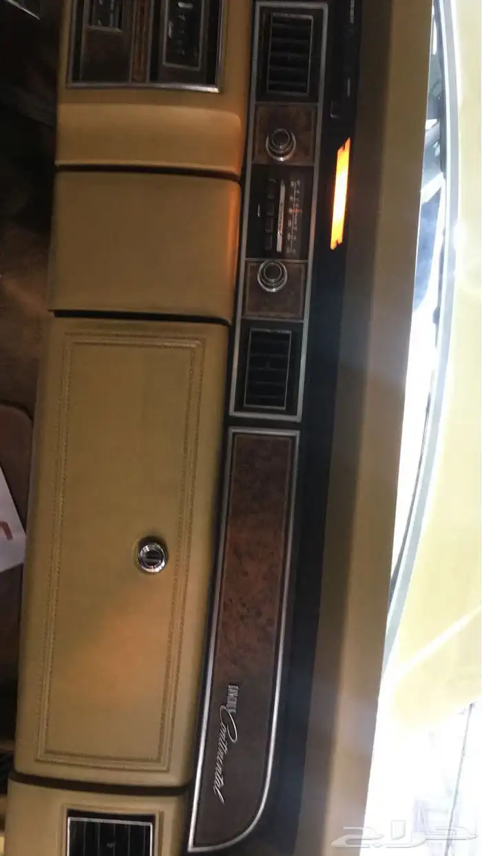 لنكولن كونتينتال 1975 كوبيه 9