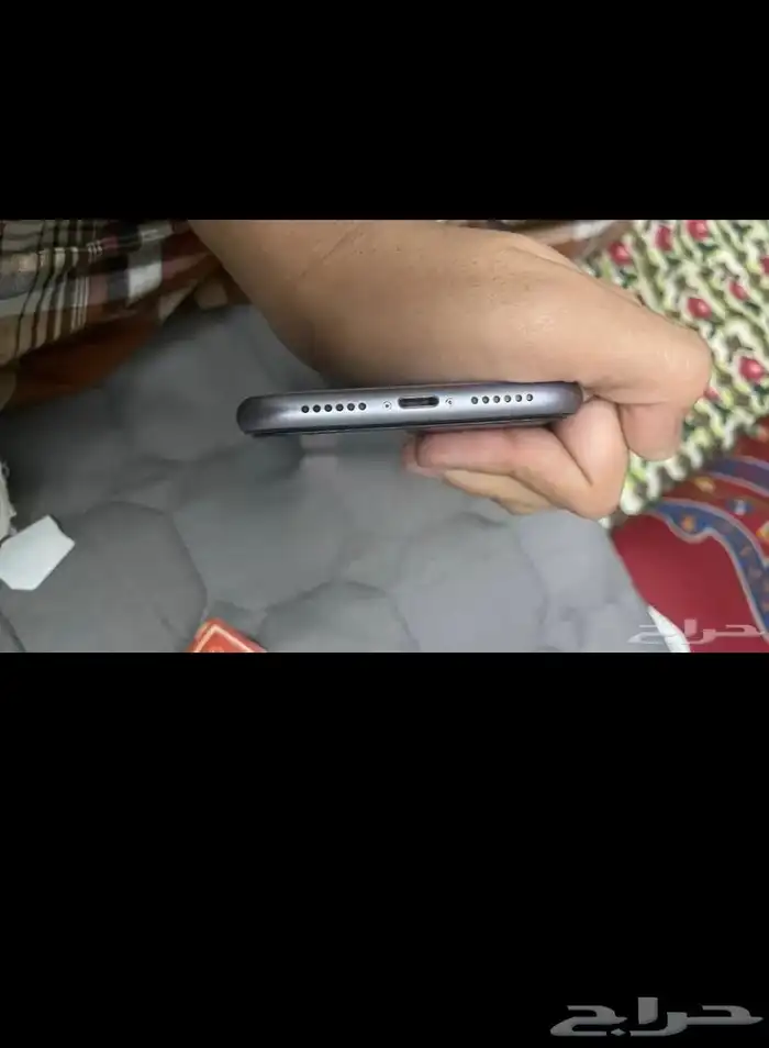 ايفون 11 8