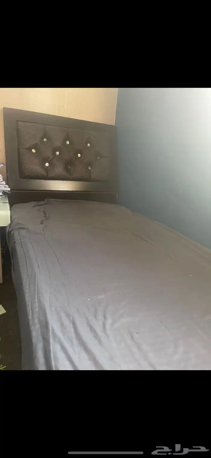 دولاب نضيف و2سرير نفر 0