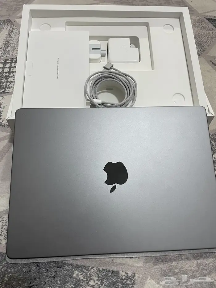 Mac book pro m3 3