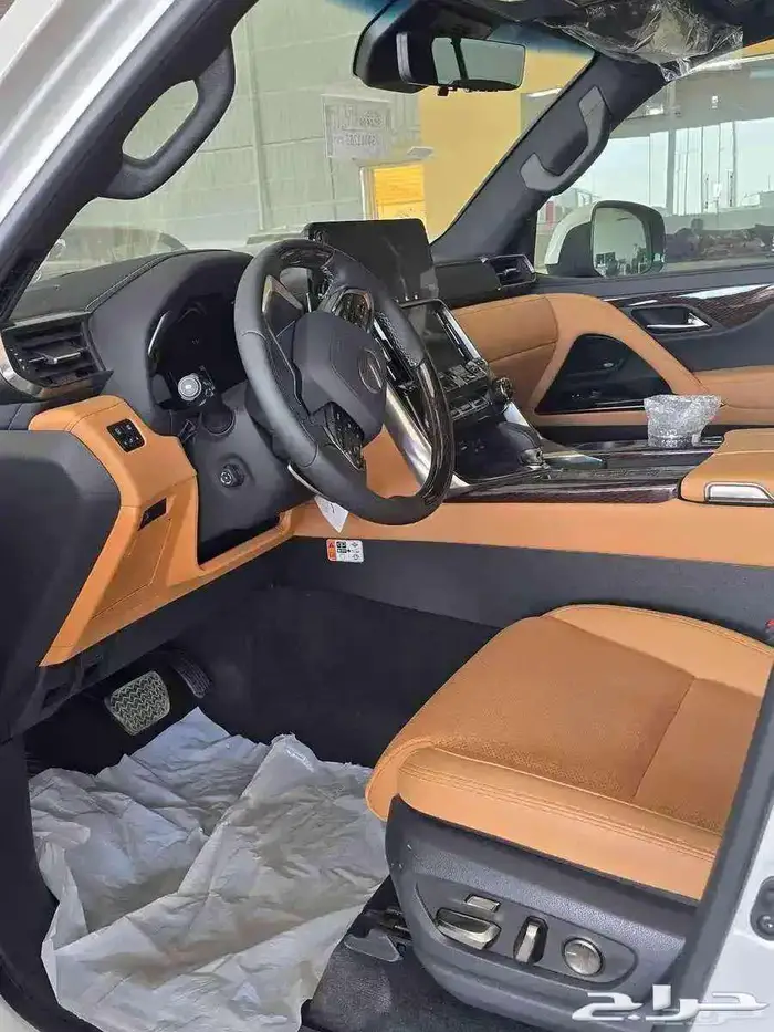 لكزس LX700 BH هايبرد سعودي موديل 2025 متوفر لدى الحسن 5