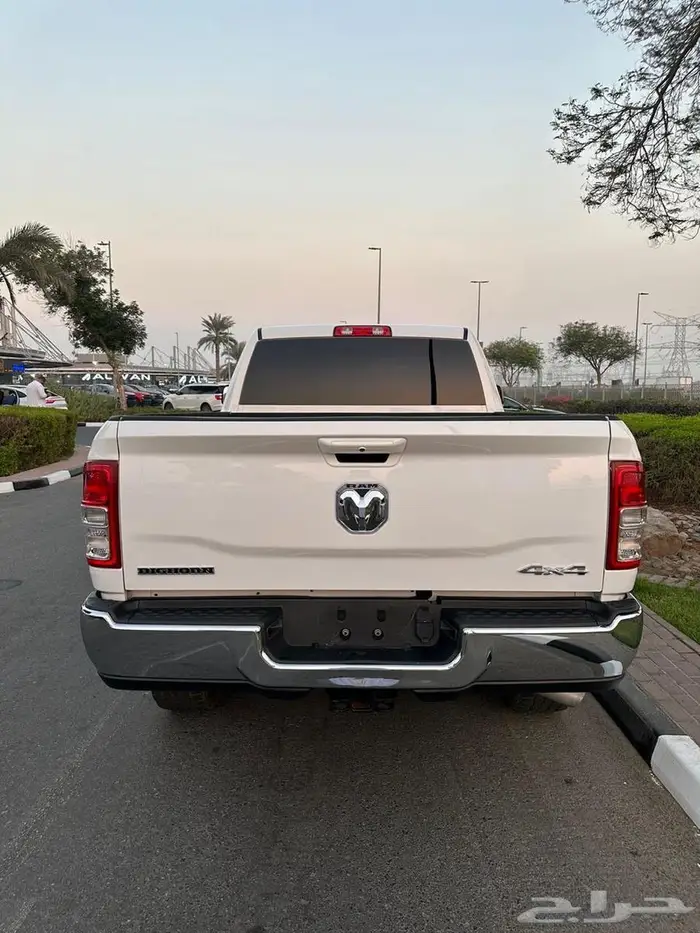 الإمارات العربية المتحدة 7