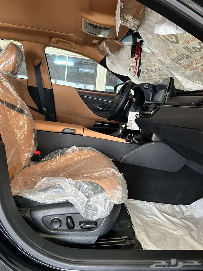 عرض خاص لكزس ES 350 CC بنزين موديل 2025 سعودي 6