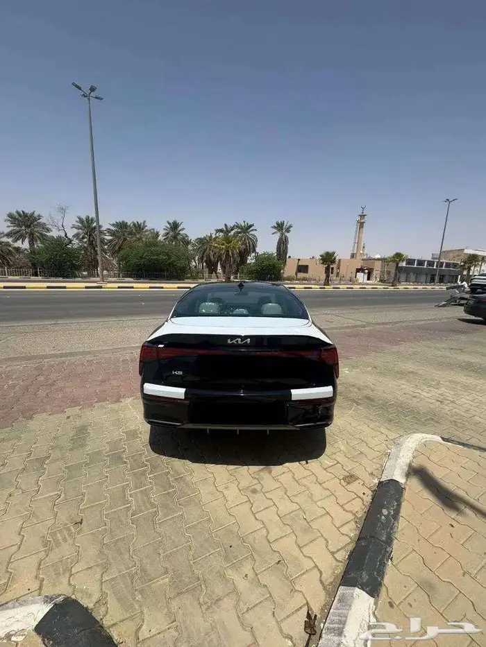 كيا K4 نص فل لون اسود 2026 3