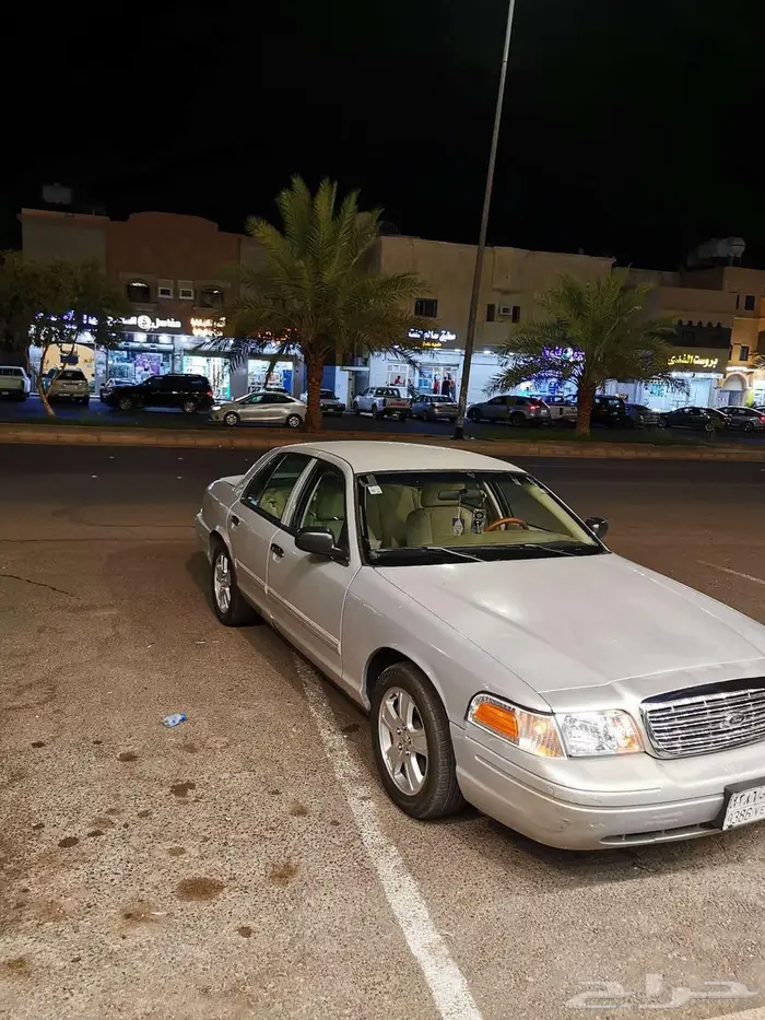 فورد فكتوريا استاندر 2011 17