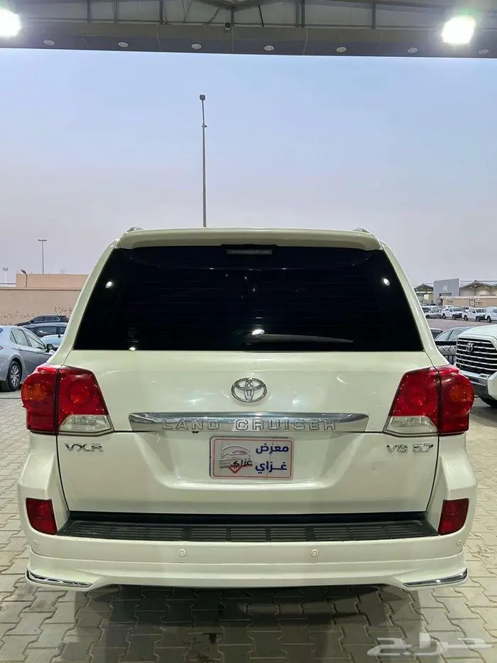 تويوتا لاندكروزر VXR موديل 2014 نظيف جدا للمستخدم 5