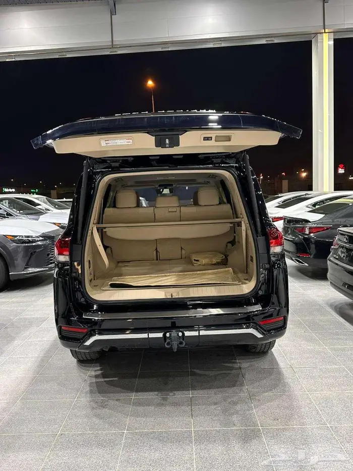 لاندكروزر L4 2024 10