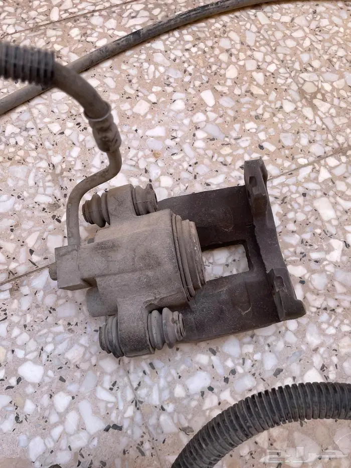 قطع فورد فكتوريا او ماركيز من 98الى 2002 9